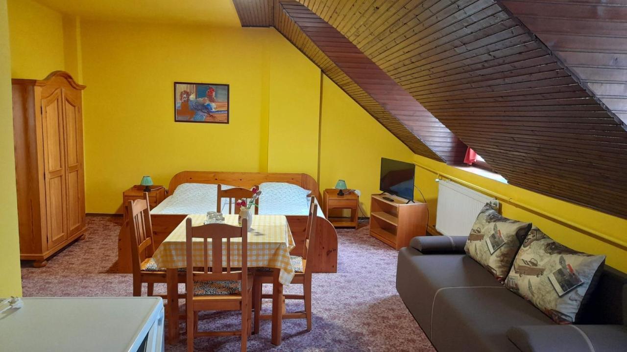 Centrum Apartman Ξενοδοχείο Hajdúszoboszló Εξωτερικό φωτογραφία